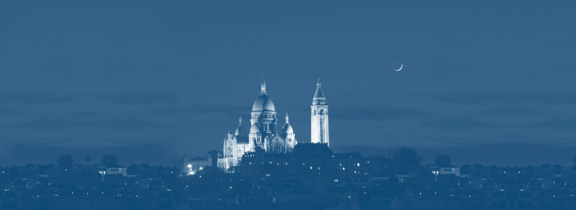 Nuit de l'adoration - photo de la Basilique de nuit